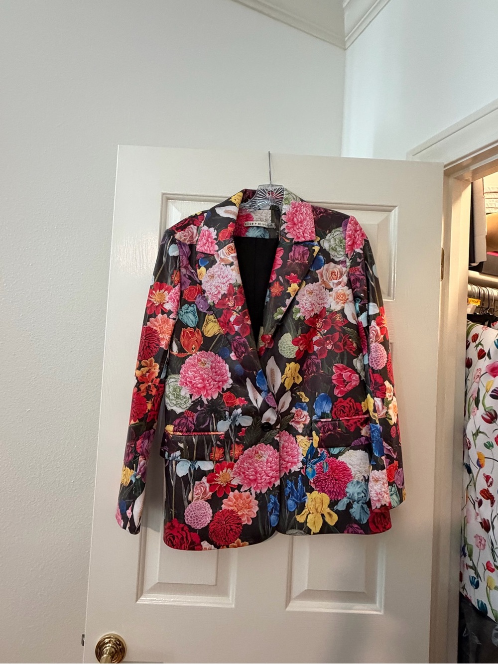 Alice + Olivia Black Floral Notch-Lapel Blazer - Picture 2 of 4